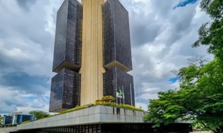 Banco Central tem prejuízo de R$ 114,2 bilhões em 2023!