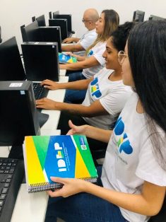 Rondônia: Mais de 2,3 mil vagas de emprego e Cursos gratuitos estão abertos à população por meio da plataforma do Governo.