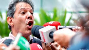 Depois de atacar D. Trump, governo brasileiro diz que “espera” ser poupado de tarifaço.