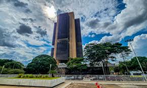 Contas externas têm saldo negativo de mais US$ 2,2 bilhões em Março!