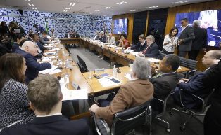 Hugo Motta diz: Projeto da Anistia não vai entrar na pauta da próxima semana.