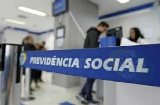 Auditoria do INSS aponta 1,9 milhão de pedidos para excluir desconto.