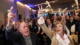 Centro Direita vence em Portugal mas não consegue maioria no Parlamento.
