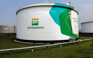 Consumidor não sentiu Redução no preço do diesel da Petrobras.