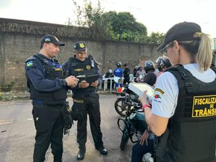 Operação do Detran-RO flagra número recorde de condutores inabilitados em Porto Velho.