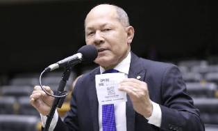 Oposição protocola pedido de CPI para investigar fraudes bilionária do INSS.