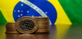 Enquanto isso no Governo Lula: Dívida Pública sobe 0,71% em Maio e aproximou-se de R$ 7,7 trilhões !