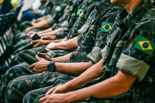 Senadores aprovaram Medida Provisória que aumenta vencimento de militares.