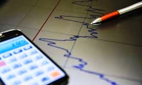 Dólar hoje subiu e ficou acima de R$ 5,59, com acordo EUA-UE.