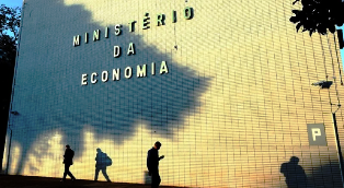 Despesas federais devem crescer mais de R$ 168 bilhões em 2026.