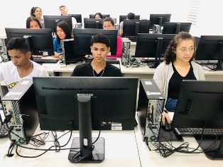 Inscrições para Cursos profissionalizantes remotos seguem até o dia 8 de Setembro.