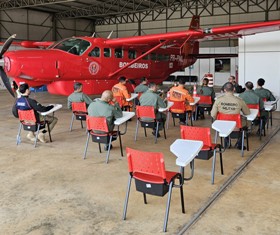Bombeiros de Rondônia e Acre realizam treinamento conjunto de asa fixa com aeronave Grand Caravan EX.