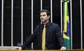 Comissão aprova projeto que tipifica como crime causar sofrimento a pessoa em razão de sua deficiência.