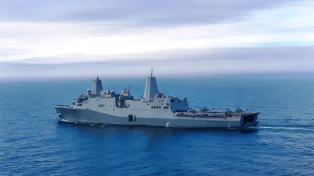 EUA movem navio de guerra pelo Canal do Panamá e aumentam cerco ao ditador Maduro!