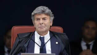 Ministro Fux vota para anular Ação Penal sobre suposto golpe por cerceamento de defesa.