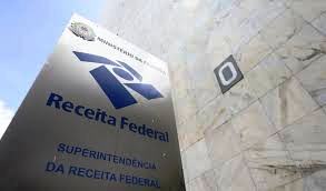 Receita Federal apreendeu em dois navios no Rio de Janeiro carga de combustível irregular