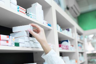 CAS vota projeto que libera venda de remédio em supermercados.