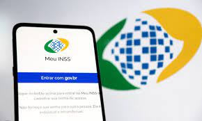 Governo diz que já devolveu R$ 1,29 bilhões roubados dos aposentados em forma de descontos.