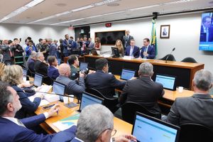 Relator da PEC da Segurança Pública apresenta sugestões de mudança no texto.