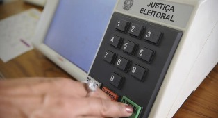 Finalmente! TRE-RJ removerá seções eleitorais de áreas controladas por criminosos!