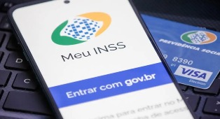 Governo diz que ressarciu R$ 2,3 bilhões roubados dos aposentados e pensionistas.