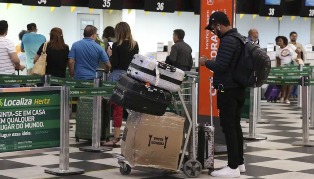 Senado aprovou gratuidade para bagagem de mão em voos!