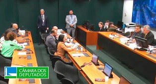 Comissão de Segurança Pública debate presença do crime organizado no sistema financeiro.