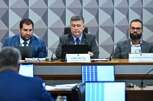 CPMI do INSS: prestador de serviços diz que abriu empresas para atender a Conafer.