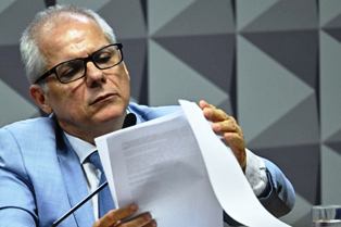 Polícia Federal diz que ex-presidente do INSS recebia R$ 250 mil mensais de propina!