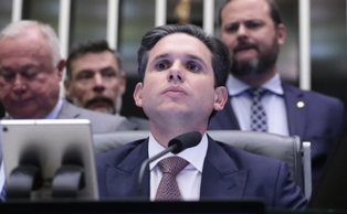 Hugo Motta defende relator do PL Antifacção e comenta papel da Polícia Federal.