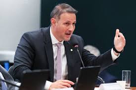 Hugo Motta anuncia Guilherme Derrite como relator do Projeto anti facção.