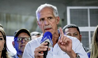 Candidato apoiado por Trump lidera apuração de votos em Honduras.