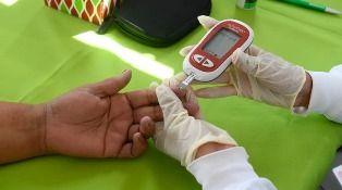 Congresso busca garantir mais direitos para pessoas com diabetes tipo 1.