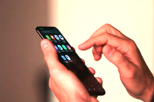 Nova lei de NY exige que redes sociais alertem jovens de perigo mental.