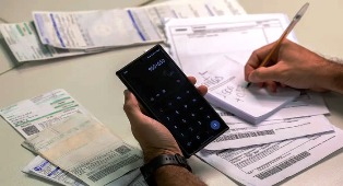 Cobrança: Pequenos negócios têm até dia 30 para renegociar dívidas com a União.