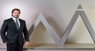 Daniel Vorcaro e ex-presidente do BRB se contradizem durante acareação.