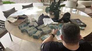 Polícia Federal faz operação contra a Rioprevidência por aplicações no Banco Master.