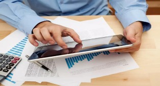 Banco central reduz previsão da inflação para 3,97% este ano.