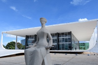 Polícia Federal apura vazamento de dados na Receita Federal de ministros do STF.