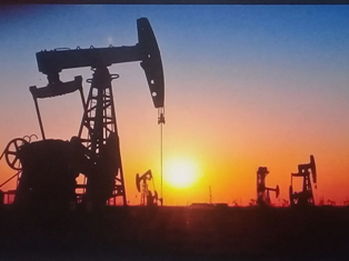 Opep+ decide aumentar produção de petróleo após inicio da guerra.