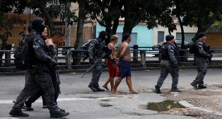 O Brasil…MPRJ denunciou mais dez policiais por crimes na Operação Contenção.