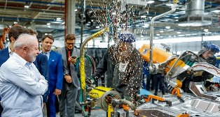 Lula diz que aumento do preço dos combustíveis é “injustificável”. Agora a culpa é dos outros.