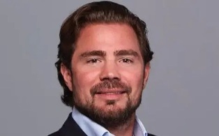 Justiça Federal mantém Prisão de Daniel Vorcaro e cunhado em Audiência de Custódia.