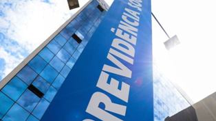 Vítimas de descontos indevidos do INSS têm mais 90 dias para contestar.