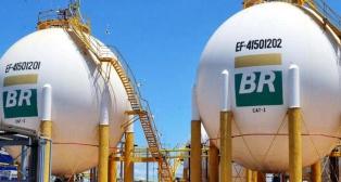 Pensamento estatizante: Privatização da BR prejudica consumidor em momento de crise.