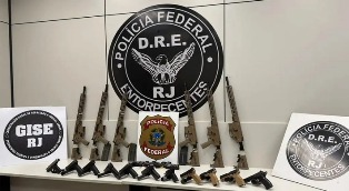Polícia Federal apreendeu 10 fuzis e 12 pistolas na Via Dutra!