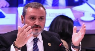 Biblioteca digital do MEC já tem mais de meio milhão de usuários.