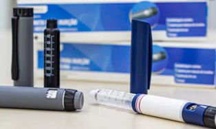 Médico e enfermeira foram presos por venda irregular de emagrecedores zona sul do Rio de Janeiro.