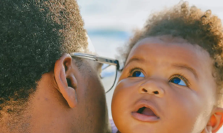 Novos prazos para Licença-paternidade valem a partir de 2027.