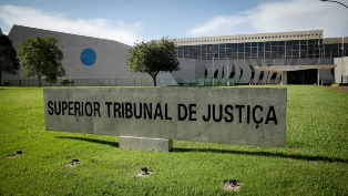 O Judiciário brasileiro: Zanin decide que STF vai julgar caso de venda de sentenças no STJ.